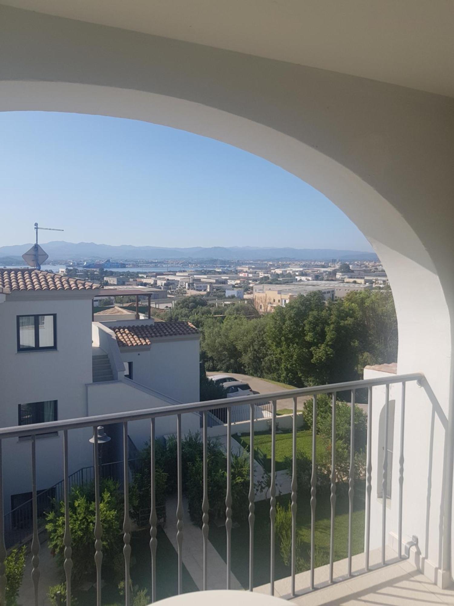 Geovillage Green Residence 奧爾比亞 客房 照片